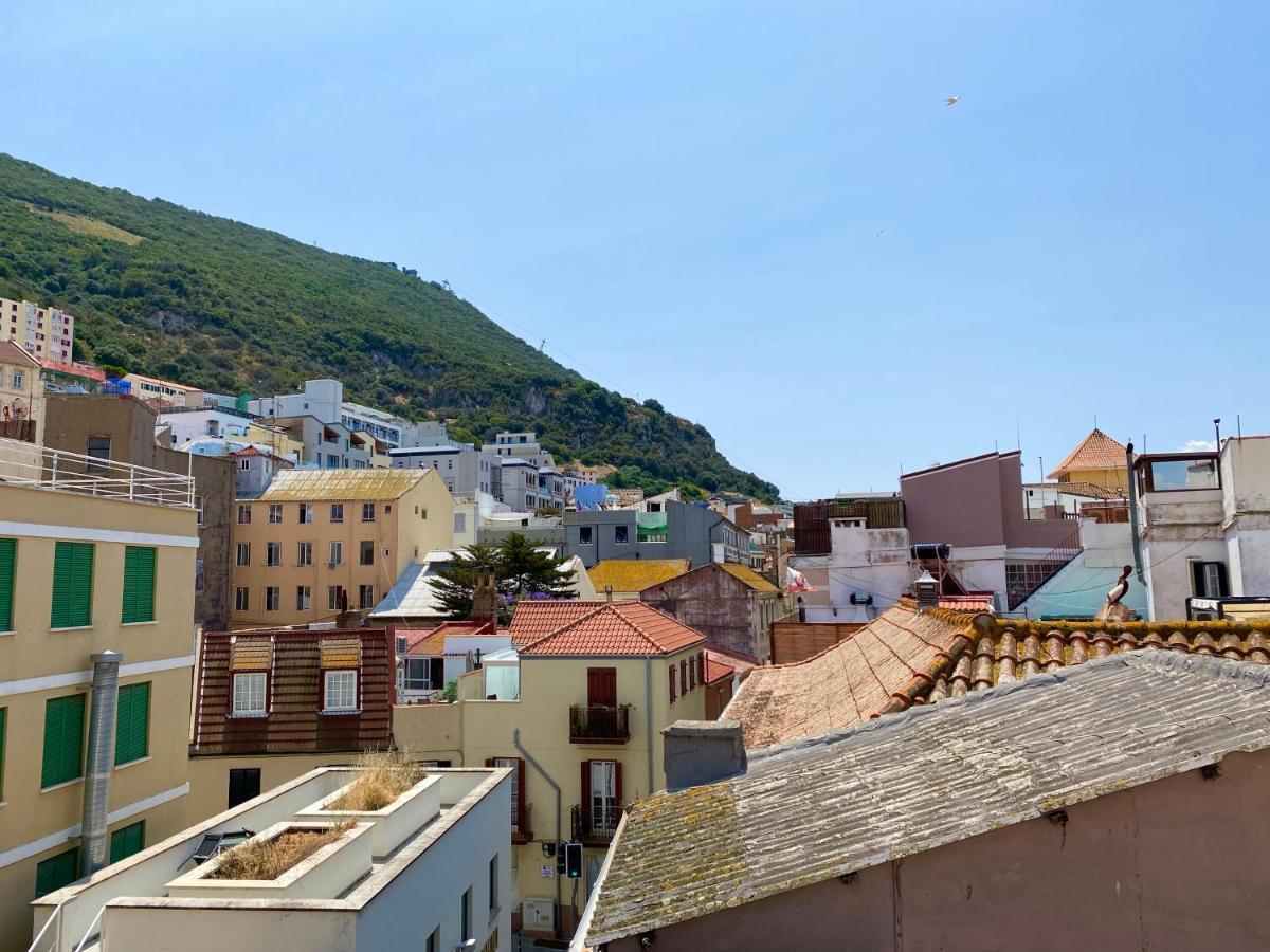Deluxe City Centre Two Bedroom - Grand Central House Gibraltar Exterior foto